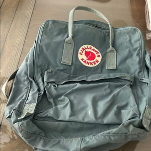 Fjällräven Kånken Green Backpack